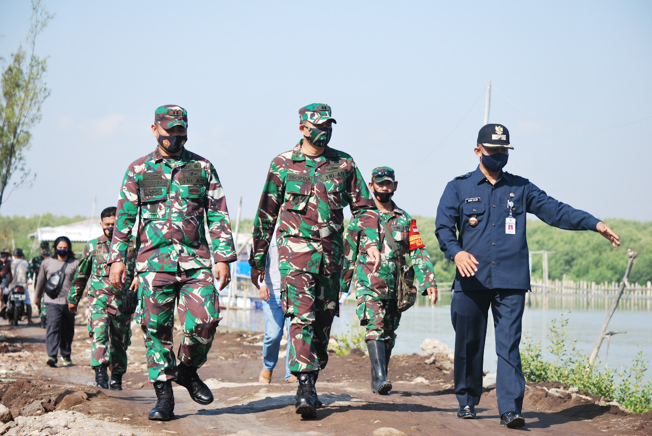 Kasrem 073/MKT Letkol Czi Hendro Edi Busono Cek Lokasi Serbuan Teritorial Di Kabupaten Demak